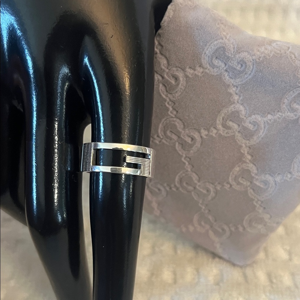 Gucci Ring sz 16/ US 7 1/2 Full inclusion - Picture 2 of 13